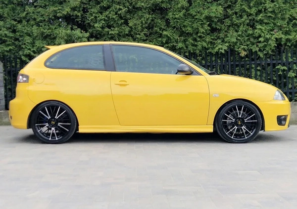 Seat Ibiza cena 15700 przebieg: 164423, rok produkcji 2005 z Dębica małe 529